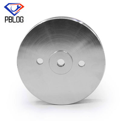 Grillado de precisión con una rueda de rectificación CNC de diamantes de 150 mm de diámetro