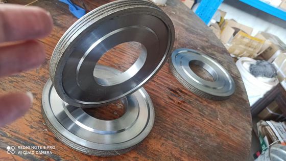 Ruedas de diamantes de doble ranura afiladas y duraderas para máquinas de doble borde redondo