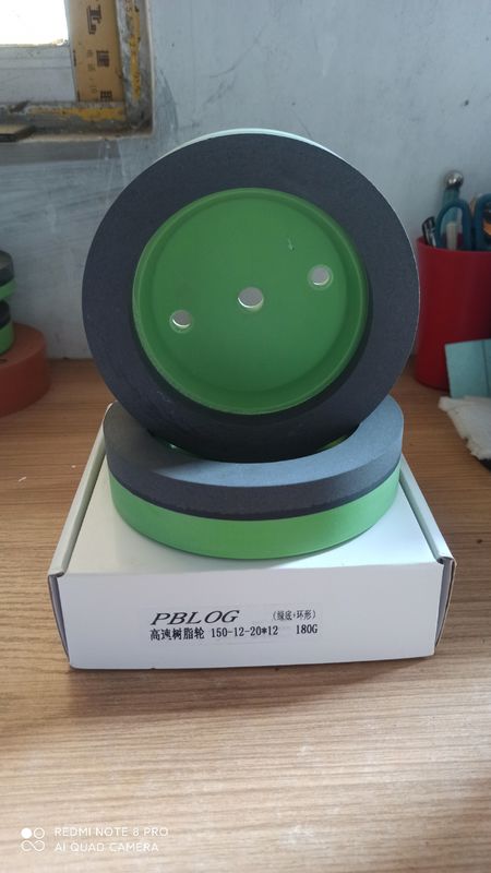 Rueda de molienda de resina de vidrio fino de 150 mm / rueda de resina de vidrio fino usada para máquina de doble filo